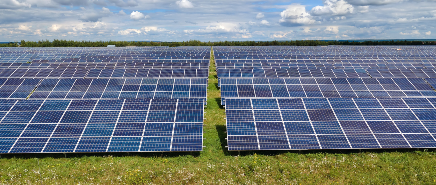 Energia Alternativa con AsstrA: Trasporto di Pannelli Solari dalla Polonia all'Ucraina